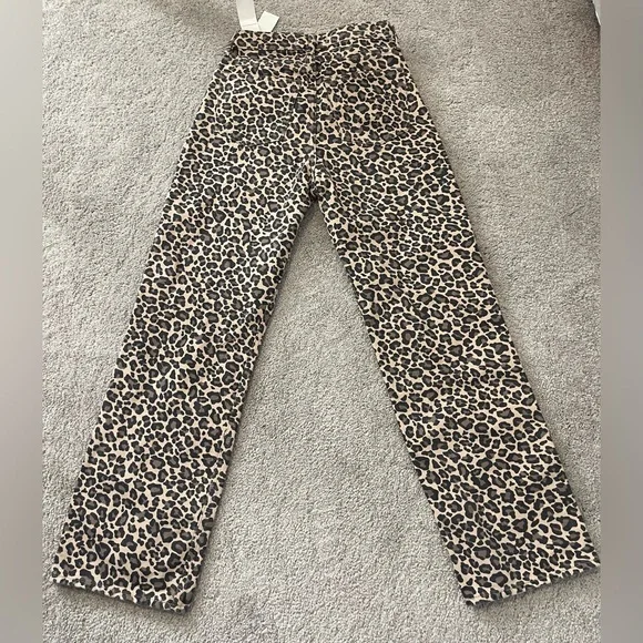 NWT! Abercrombie & Fitch Beige and Black Leopard Print Jeans - Picture 1 of 6